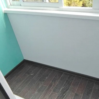 Линолеумом